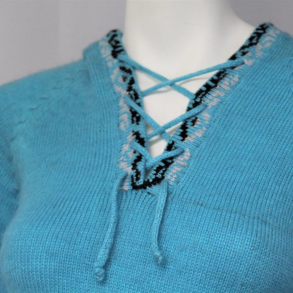 Alpaca Collection Pullover - Picture 2 of 8